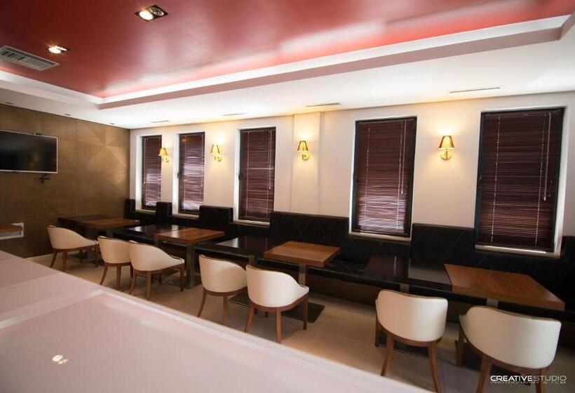 בית מלון כפרי Flamingo