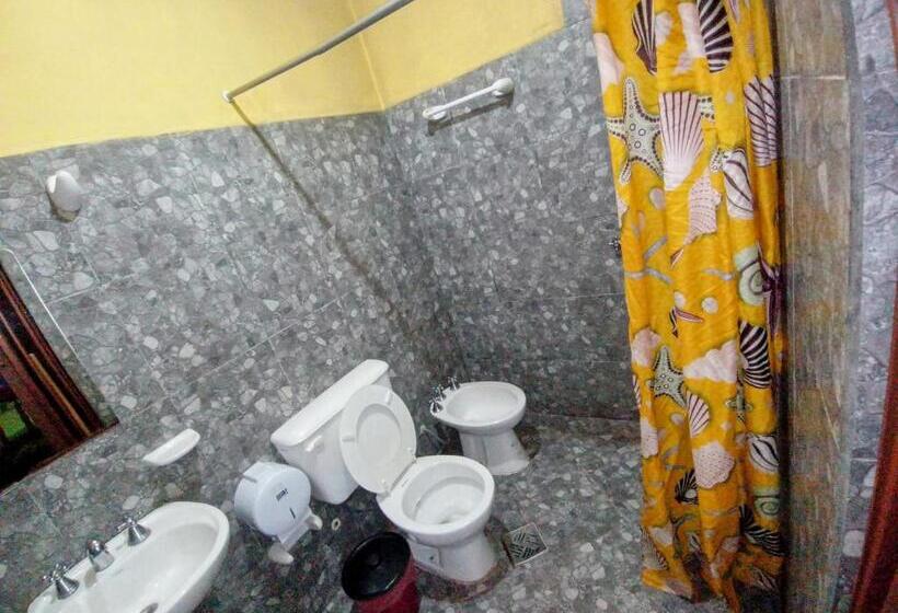 هاستل Hostal Benjamin