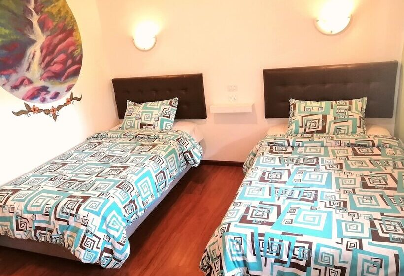 تختخواب و صبحانه Hostal & Spa Casa Real