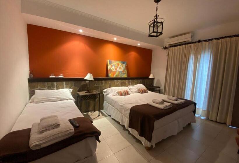 تختخواب و صبحانه Las Chirimoyas