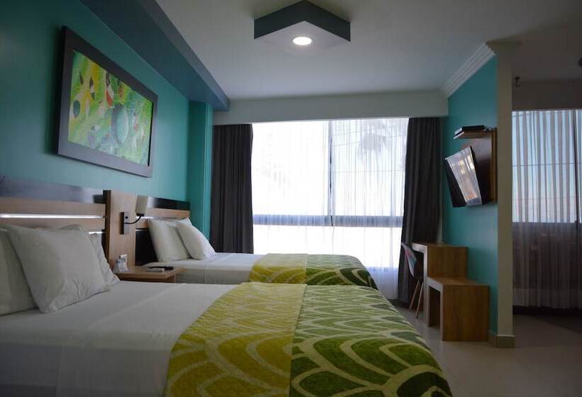 هتل Casablanca Salinas