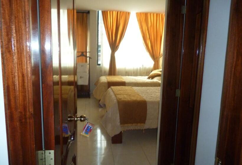 هتل Hostal Fevilamir