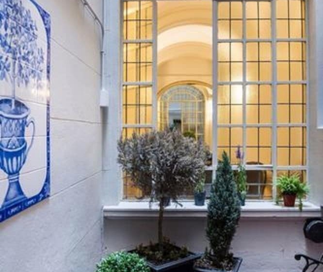 هتل Patios De Recoleta