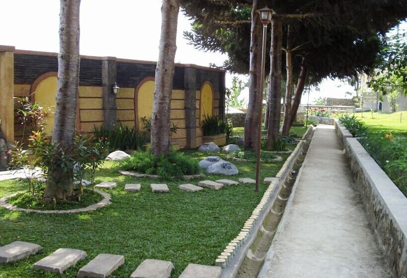 فندق Tangko Inn Resort
