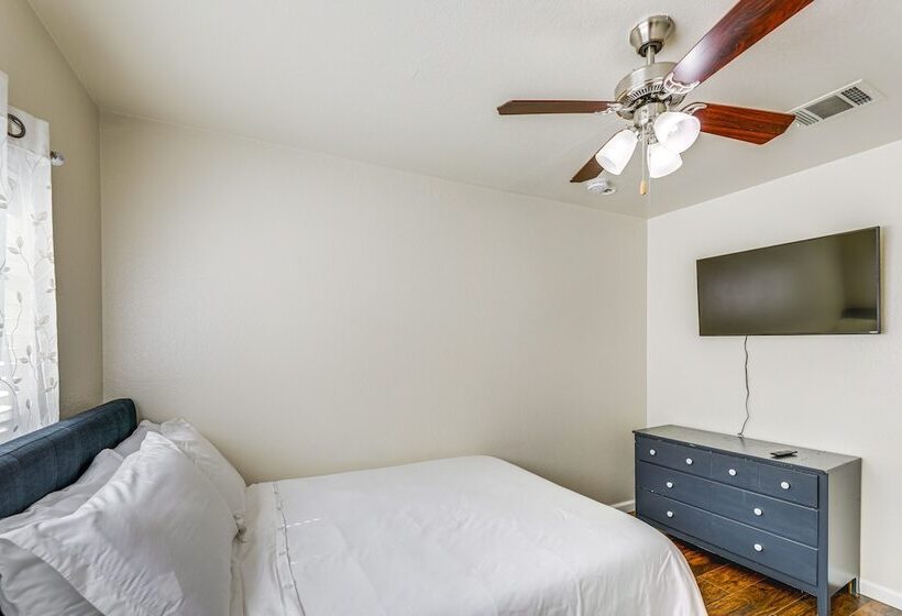 Austin Home W/ Deck   9 Mi To Zilker Park!