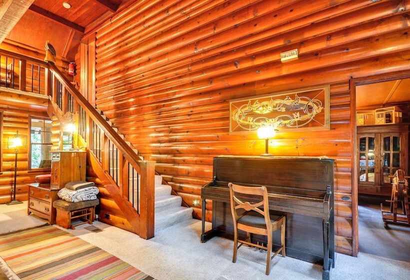 Forested  Minikahda Lodge  W/ Hot Tub Near Mt Hood