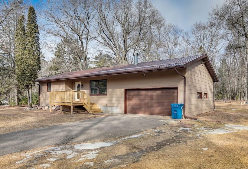 Hayward Home W/ Private Deck, Fire Pit & Kayak!