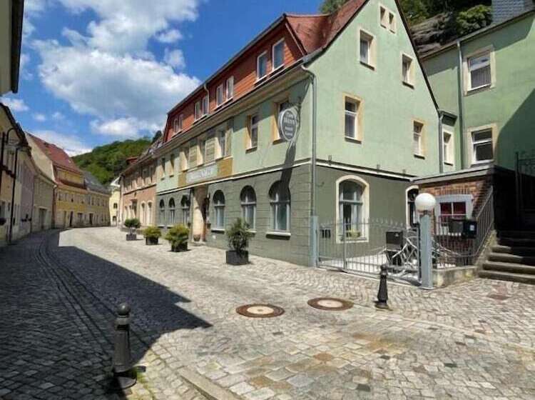 هتل Garni Zum Bären