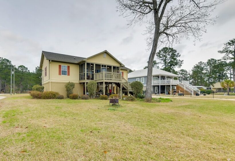 Lakefront Georgia Escape W/ Fire Pit & Boat Dock!