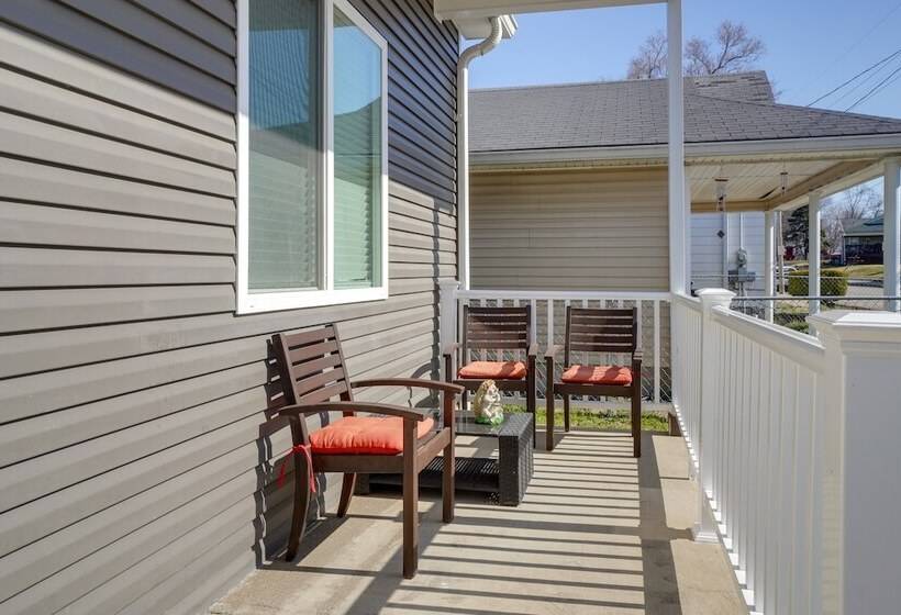 New Albany Home W/ Smart Tvs Near Ohio River!