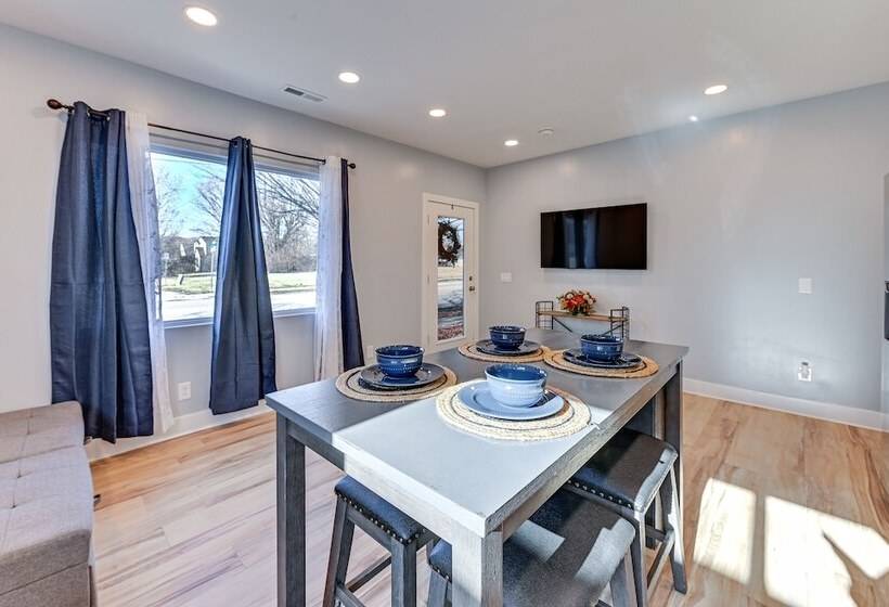 7 Mi To Louisville: Pet Friendly New Albany Home