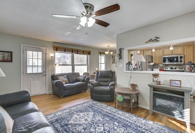 Single Story Gillette Home: Walk To Lake & Trails!