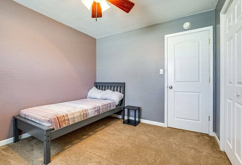 Wamego Home Base: 16 Mi To Kansas State Campus