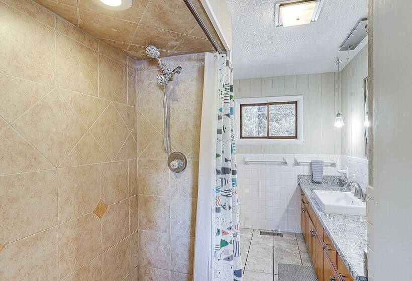 Arkansas Lake House W/ Private Dock!