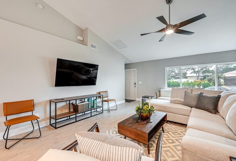 Bonita Springs Beach House < 2 Mi To Ocean!