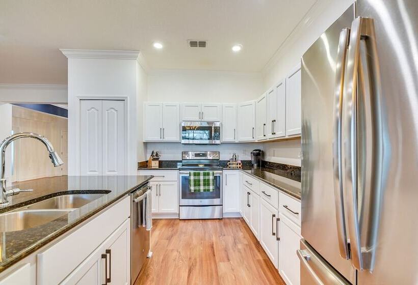 Brooksville Home ~ 12 Mi To Cabot Citrus Farms