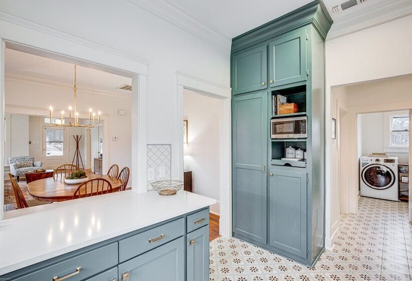 1 Mi To Downtown Tyler: Historic Home W/ Porch!