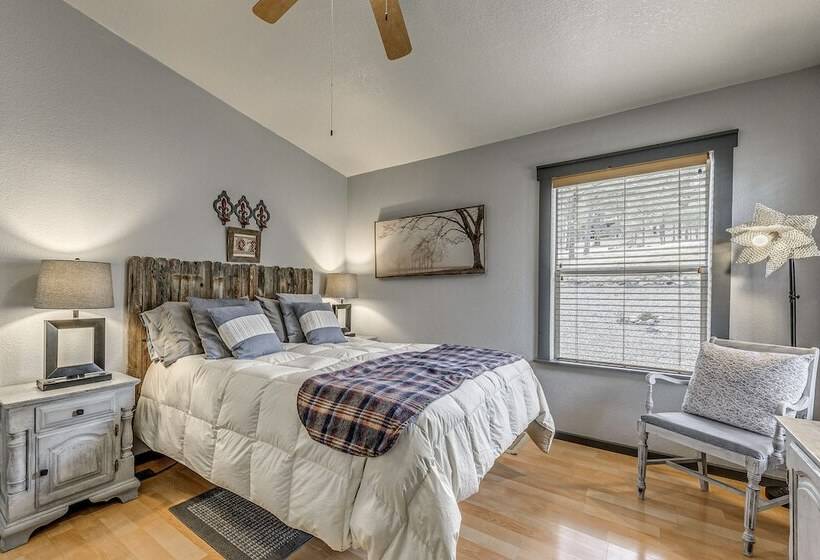 Ruidoso Cabin Retreat W/ Grill, Deck & Gazebo!