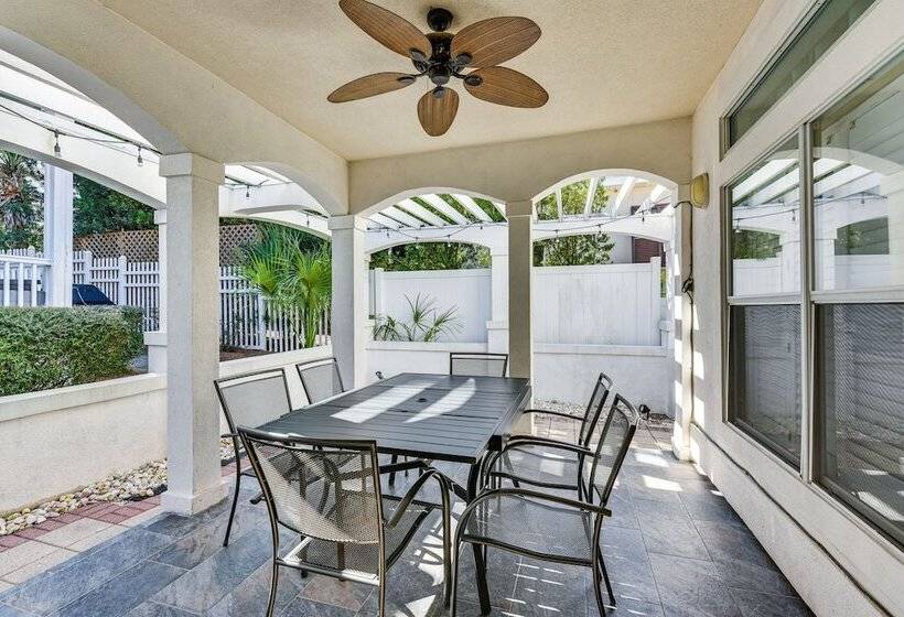 Destin Home W/ Community Pool & Beach Access
