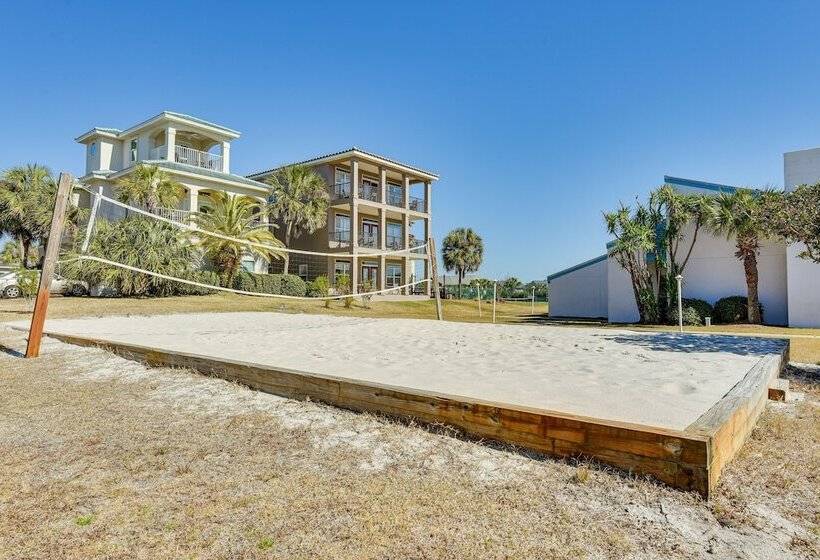 Destin Home W/ Community Pool & Beach Access