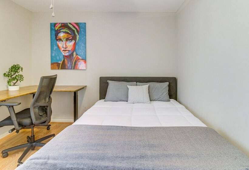 Lovely Charlotte Home W/ Yard: 9 Mi To Uptown!