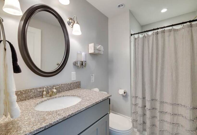 Oceanfront Mid Coast Maine Home W/ Private Beach!