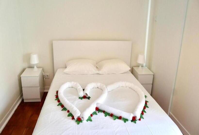 بنسيون Matching Loures Guest House