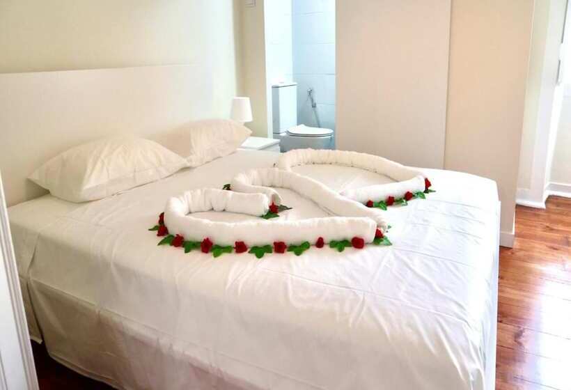 بنسيون Matching Loures Guest House
