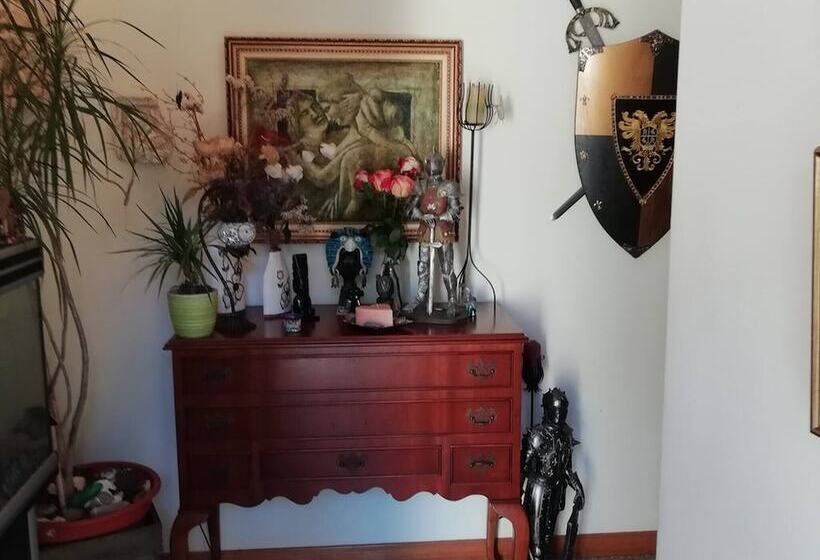 بنسيون Room In Apartment   Double Room 5 In Albarraque, Sintra With Balcony