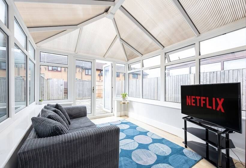 レジデンス Captivating 3 Bed House In Blackburn