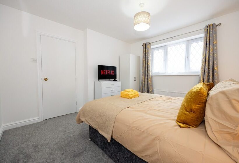 レジデンス Captivating 3 Bed House In Blackburn