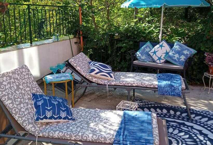 إقامة Stunning 3 Bed House In Gallinaro, Aircon And Pool