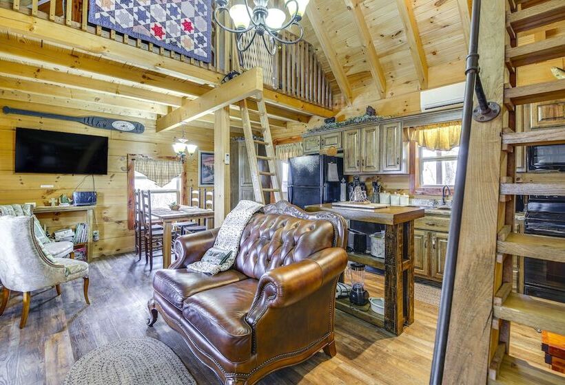 Sevierville Log Cabin W/ Hot Tub Near Dollywood!