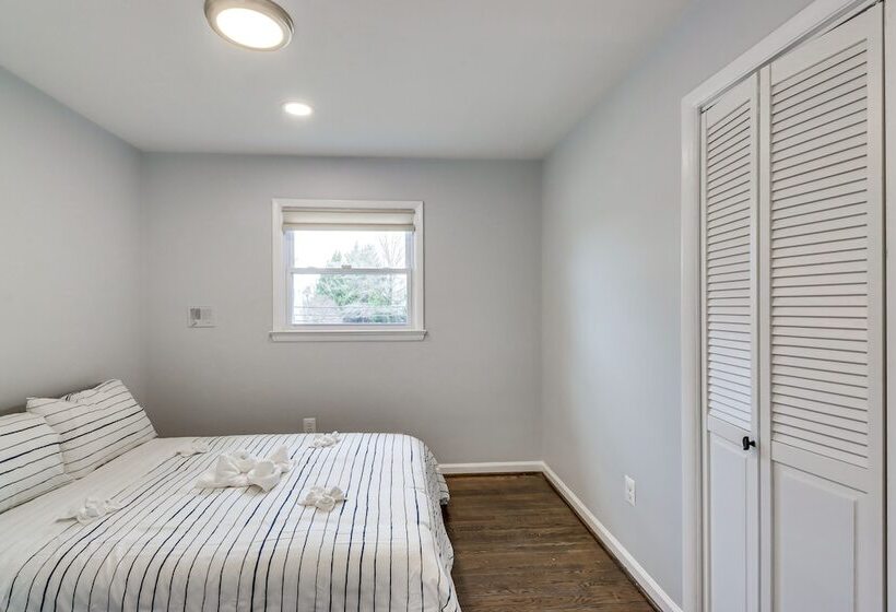 Updated Home W/ Yard ~ 4 Mi To Old Town Alexandria