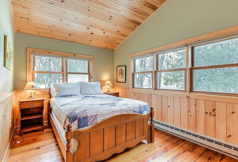 Waterfront North Hero Home W/ Screened Porch