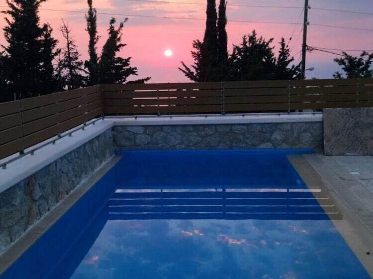 Zephyros Villas   Agios Nikitas
