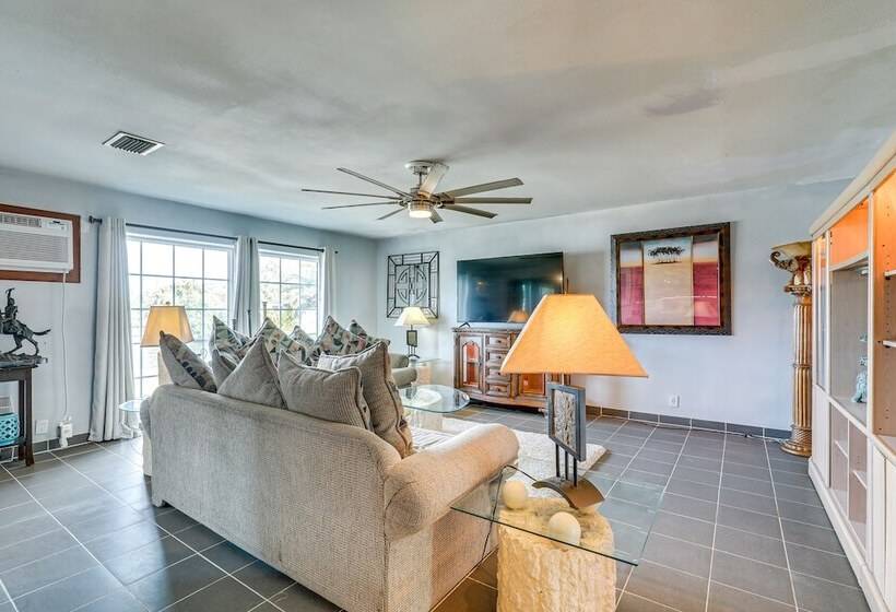 Canal Front Ruskin Home W/ Private Hot Tub & Dock!