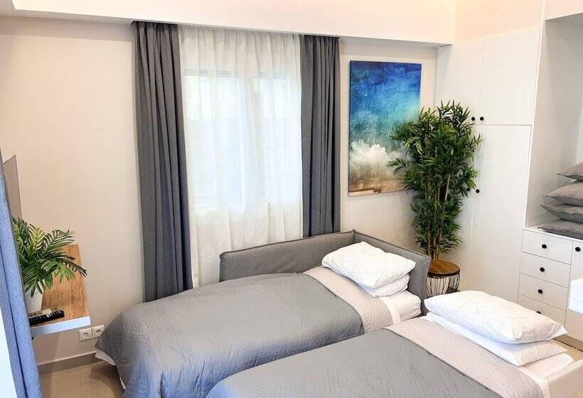 Captain S Seafront Apartments