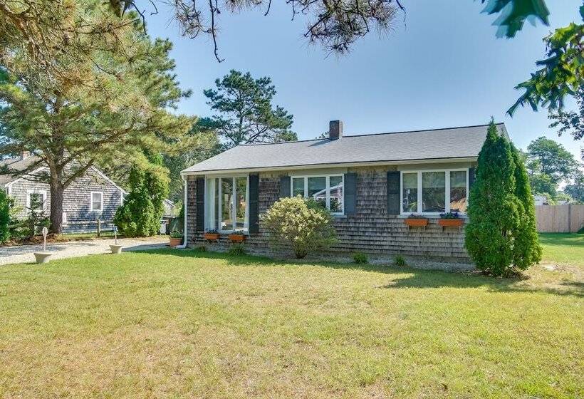 Coastal Cape Cod Charmer: Walk To Beach & Main St!