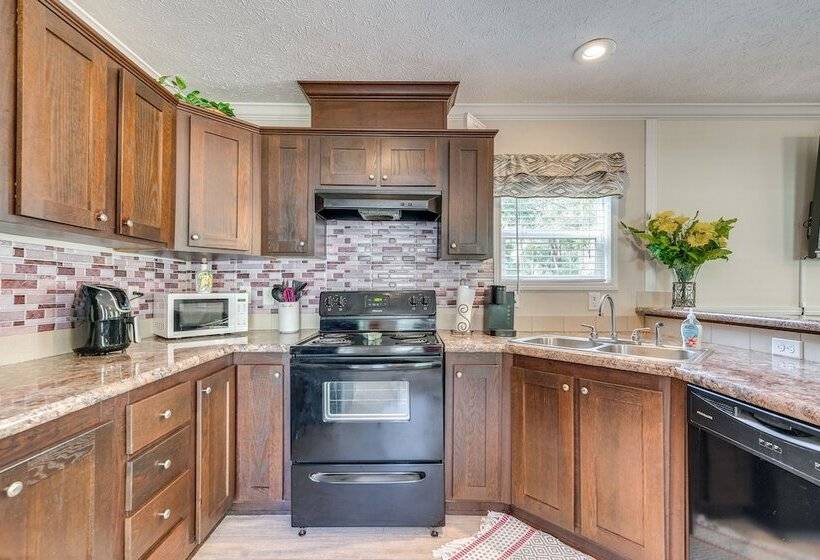 Dunnellon Hideaway, 15 Mi To Rainbow Springs!