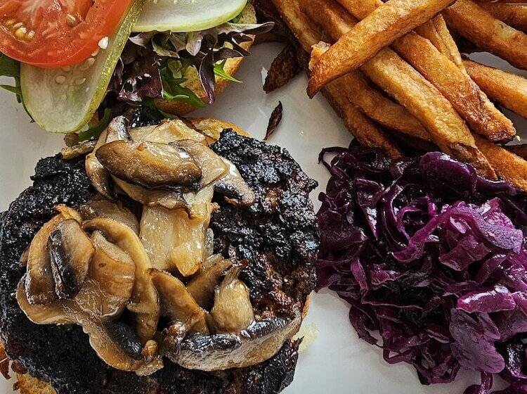 فندق فئة نجمة واحدة Auberge Et Restaurant Mcgowan