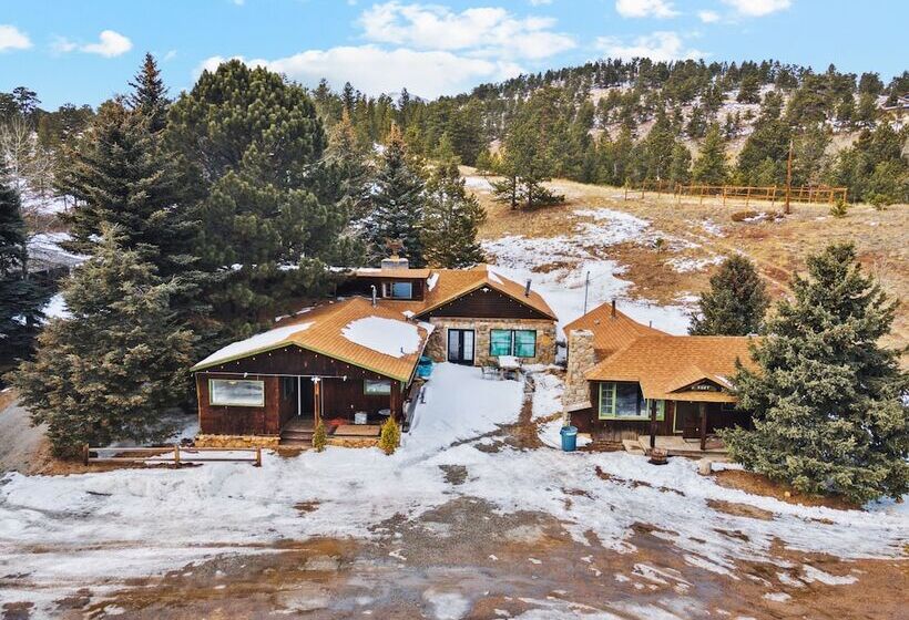 فندق Ferncliff Lodge