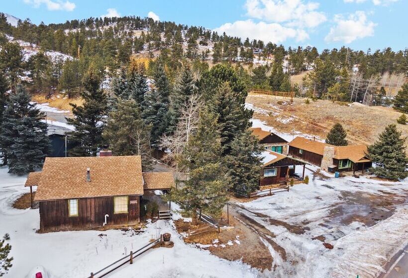 فندق Ferncliff Lodge