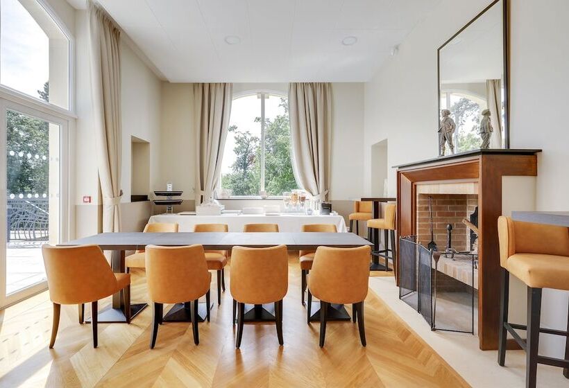 فندق Manoir De Montigny