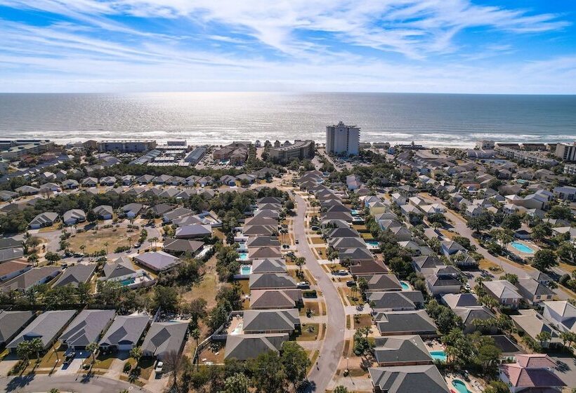 Miramar Beach Home: Walk To Private Beach!