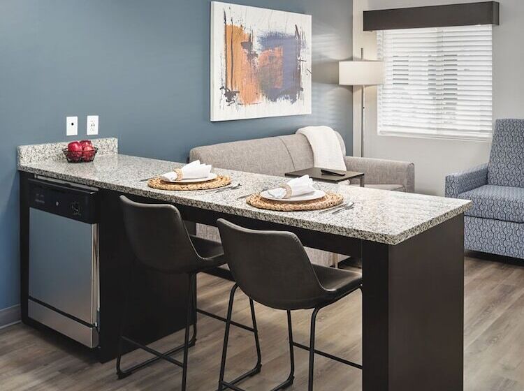 Stayapt Suites Ocala