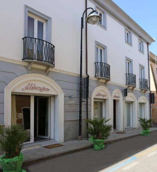 فندق Albergo Residenziale La Corte