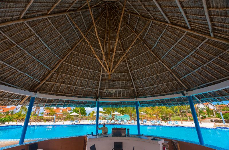 בית מלון כפרי Azao Resort & Spa