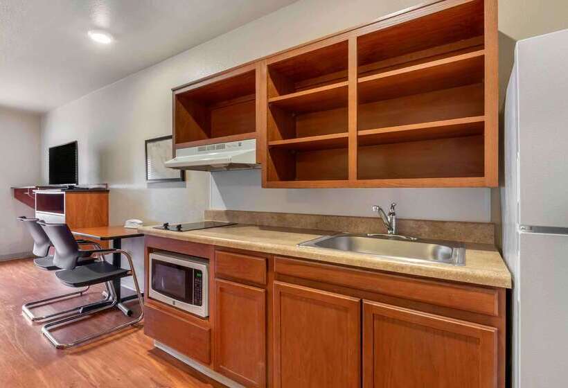 בית מלון כפרי Extended Stay America Select Suites  Lake Worth