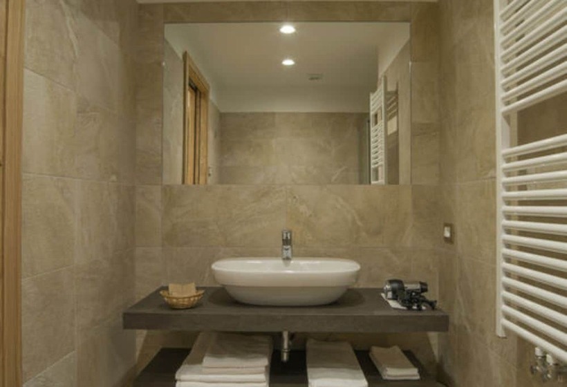 هتل Garni Caminetto